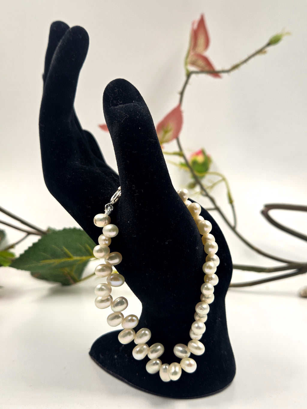 Luna Flow – Oval Freshwater Pearl Bracelet in Sterling Silver