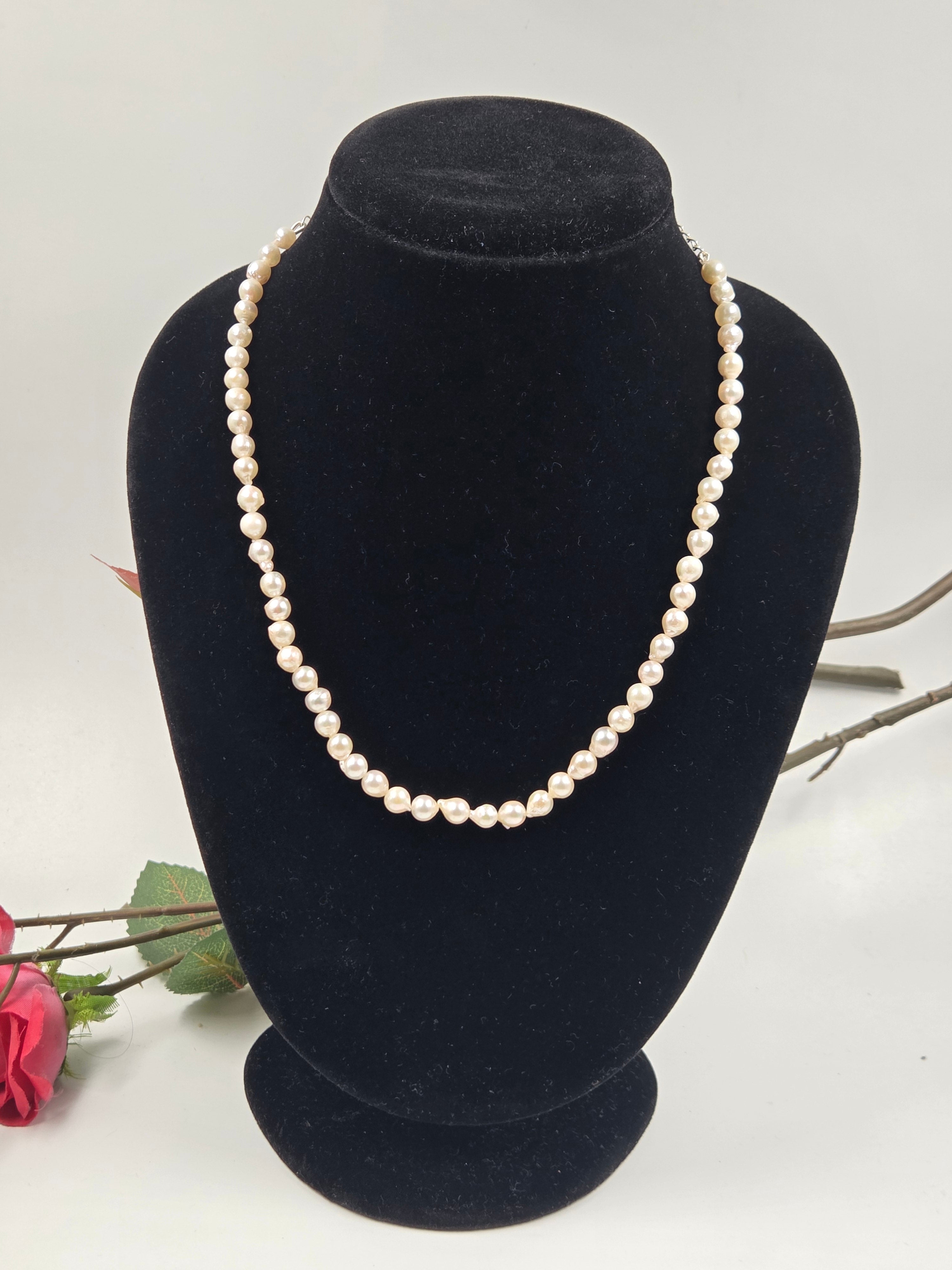 Freshwater Pearl Necklace with Sterling Silver Lock (with Certificate)