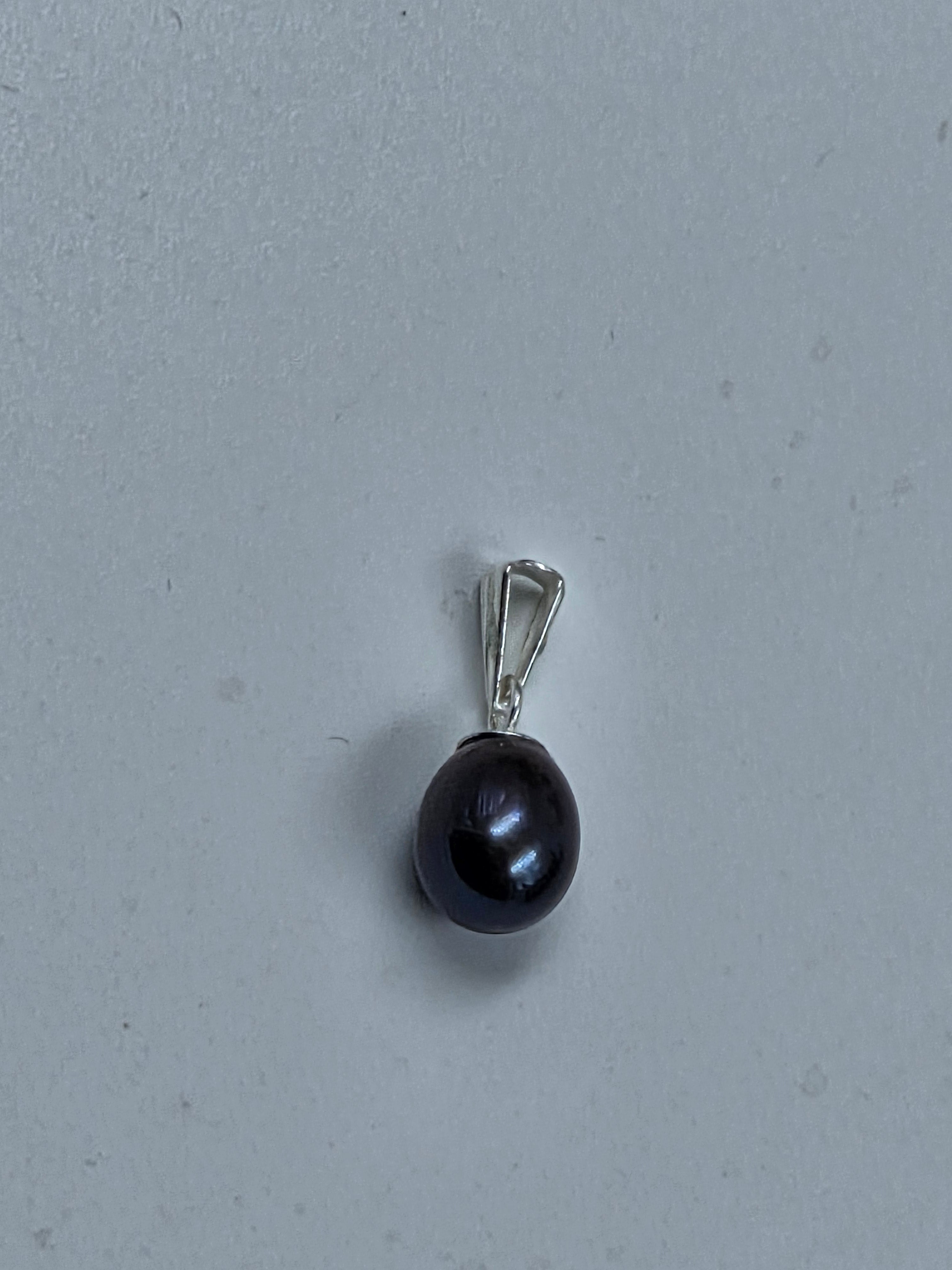 Freshwater Pearl Essence Pendant