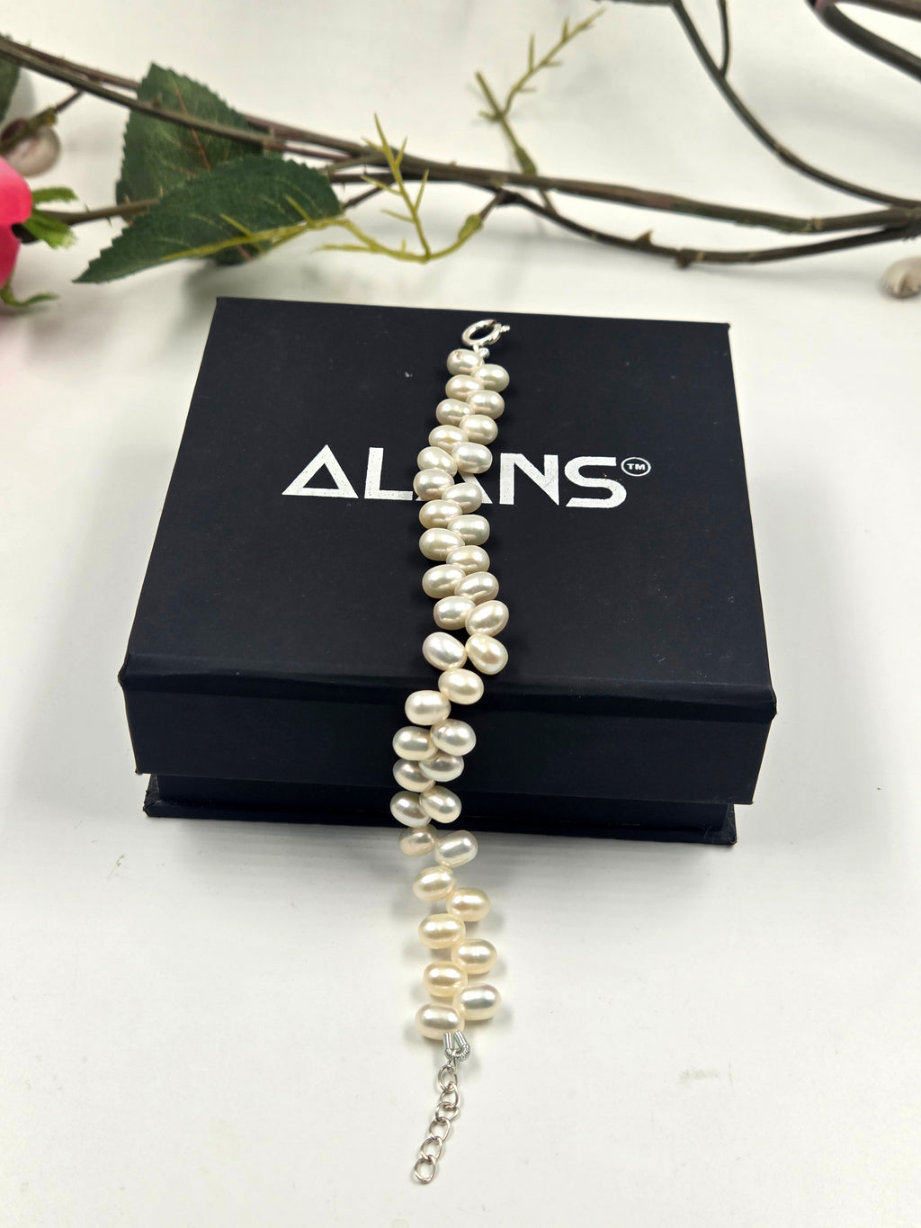 Luna Flow – Oval Freshwater Pearl Bracelet in Sterling Silver