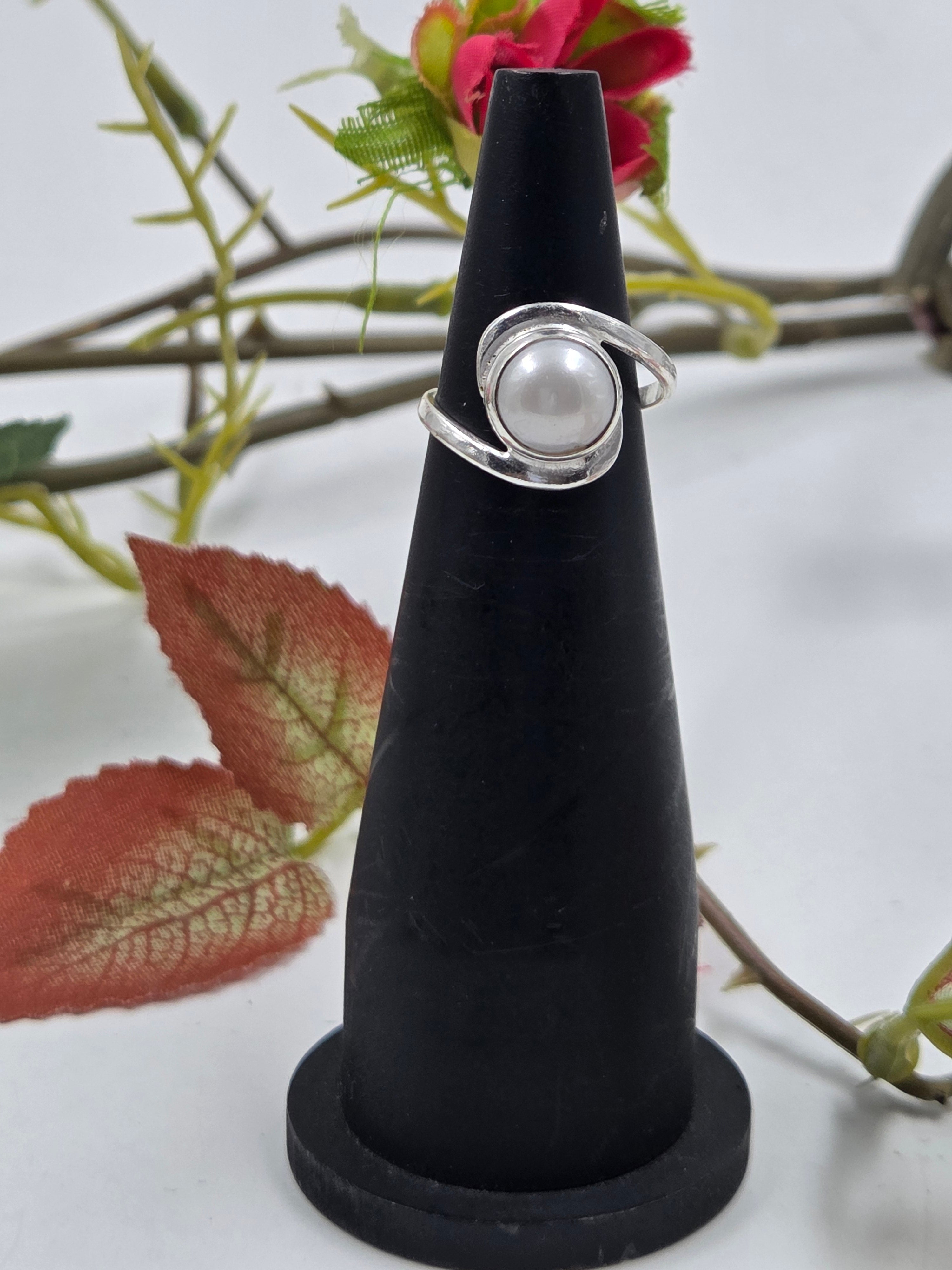 Signature Pearl Ring in Sterling Silver