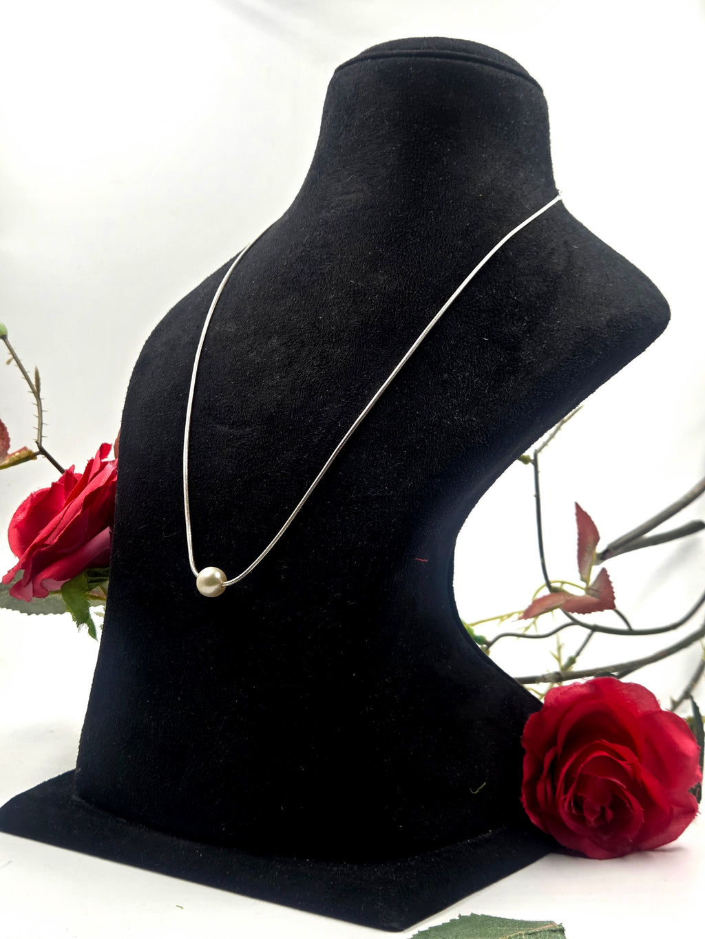 Single Freshwater Pearl Necklace in Sterling Silver
