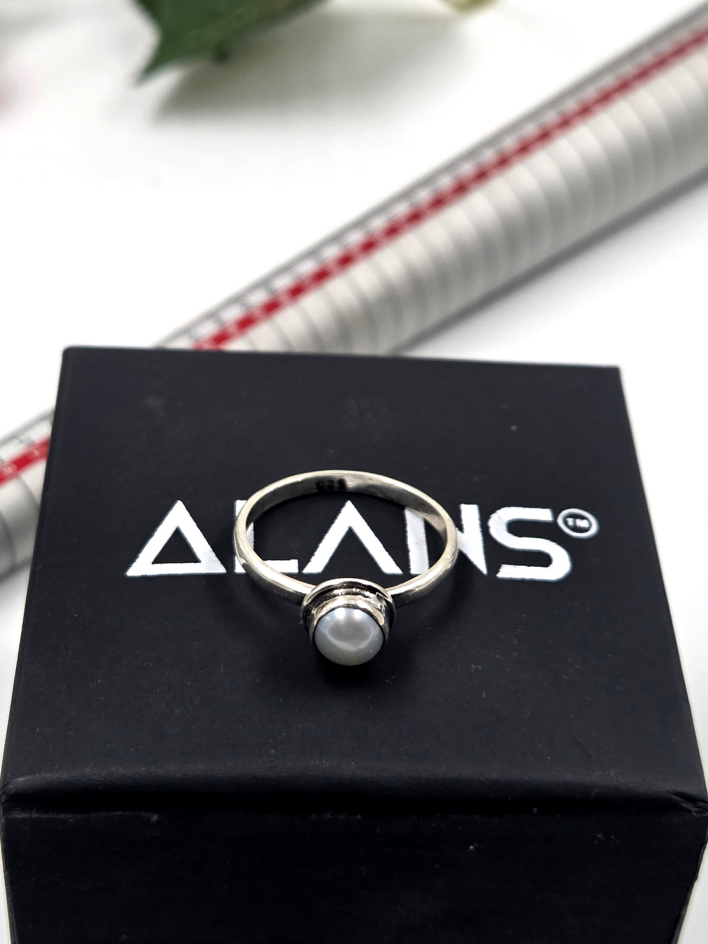 Radiant Silver Frame Freshwater Pearl Ring