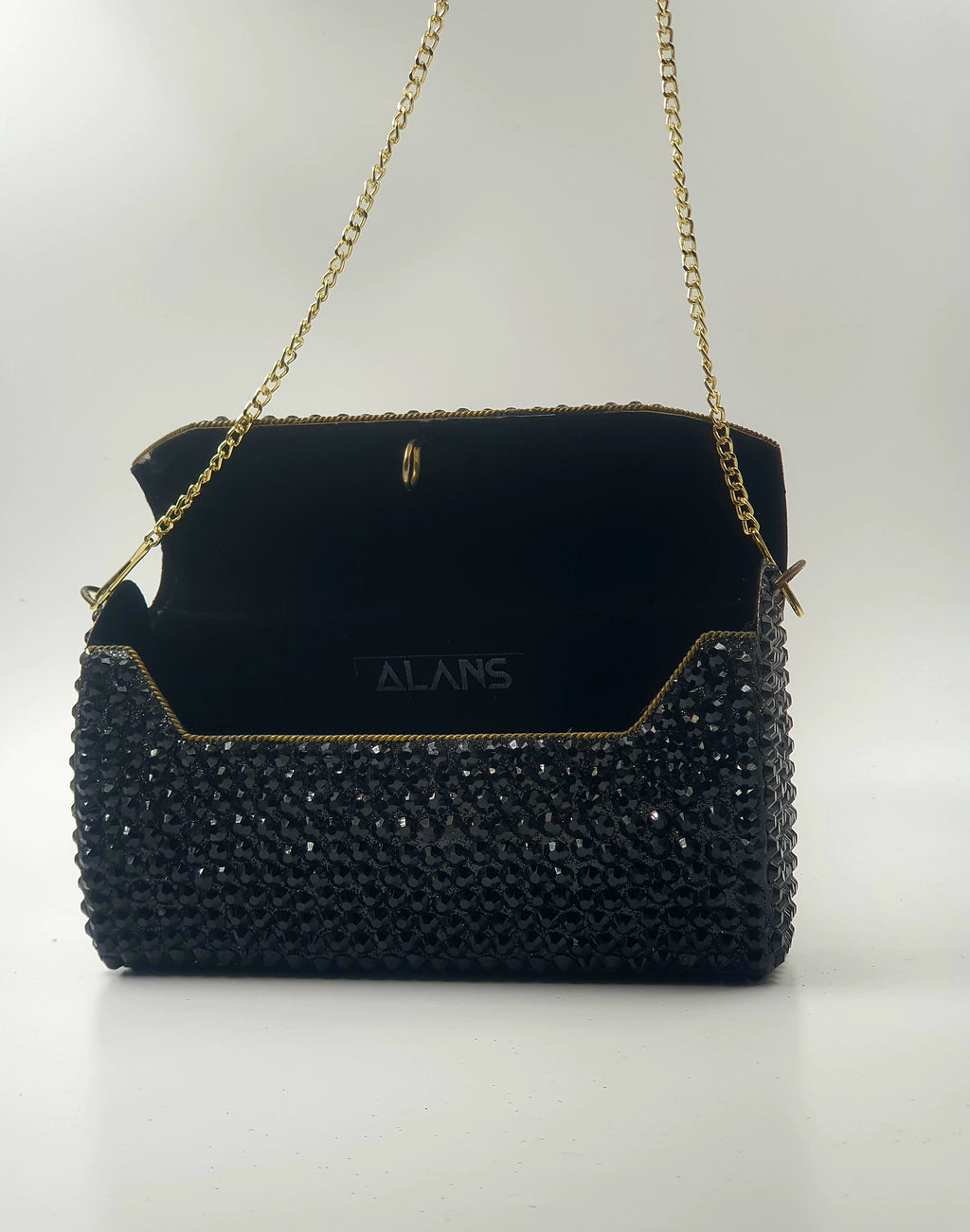 Resin Bead Metal Clutch