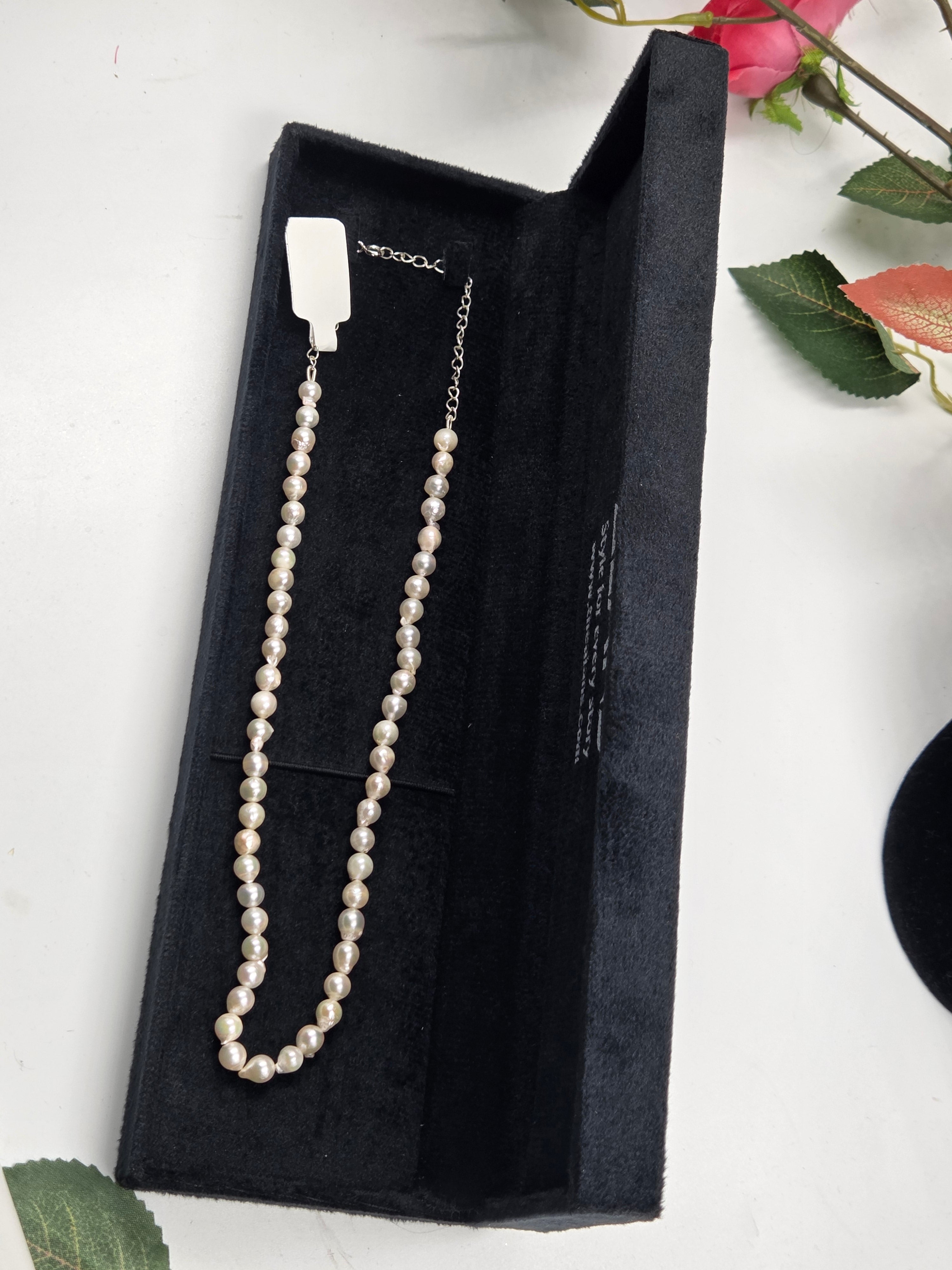 Freshwater Pearl Necklace with Sterling Silver Lock (with Certificate)