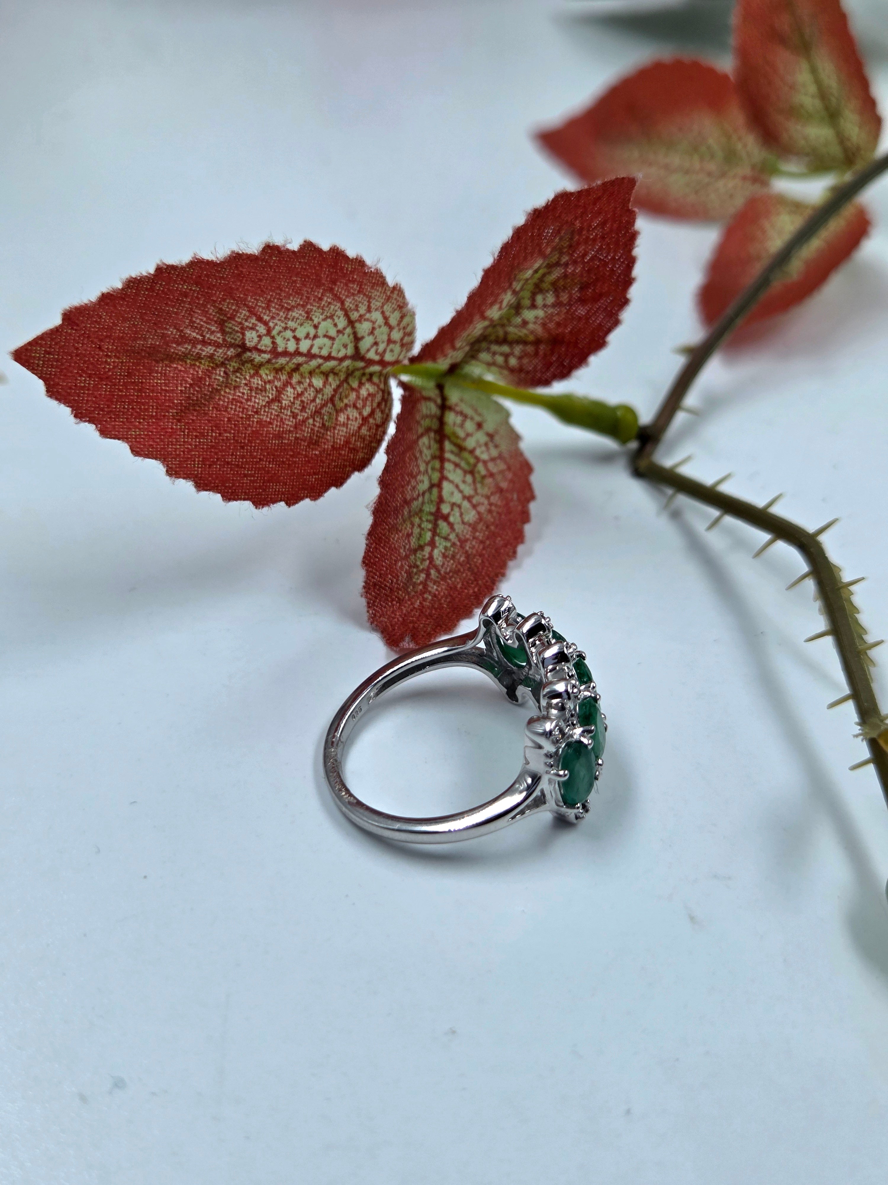 Natural Emerald & Natural Diamond Ring – Sterling Silver, Oval Cabochon Shape.