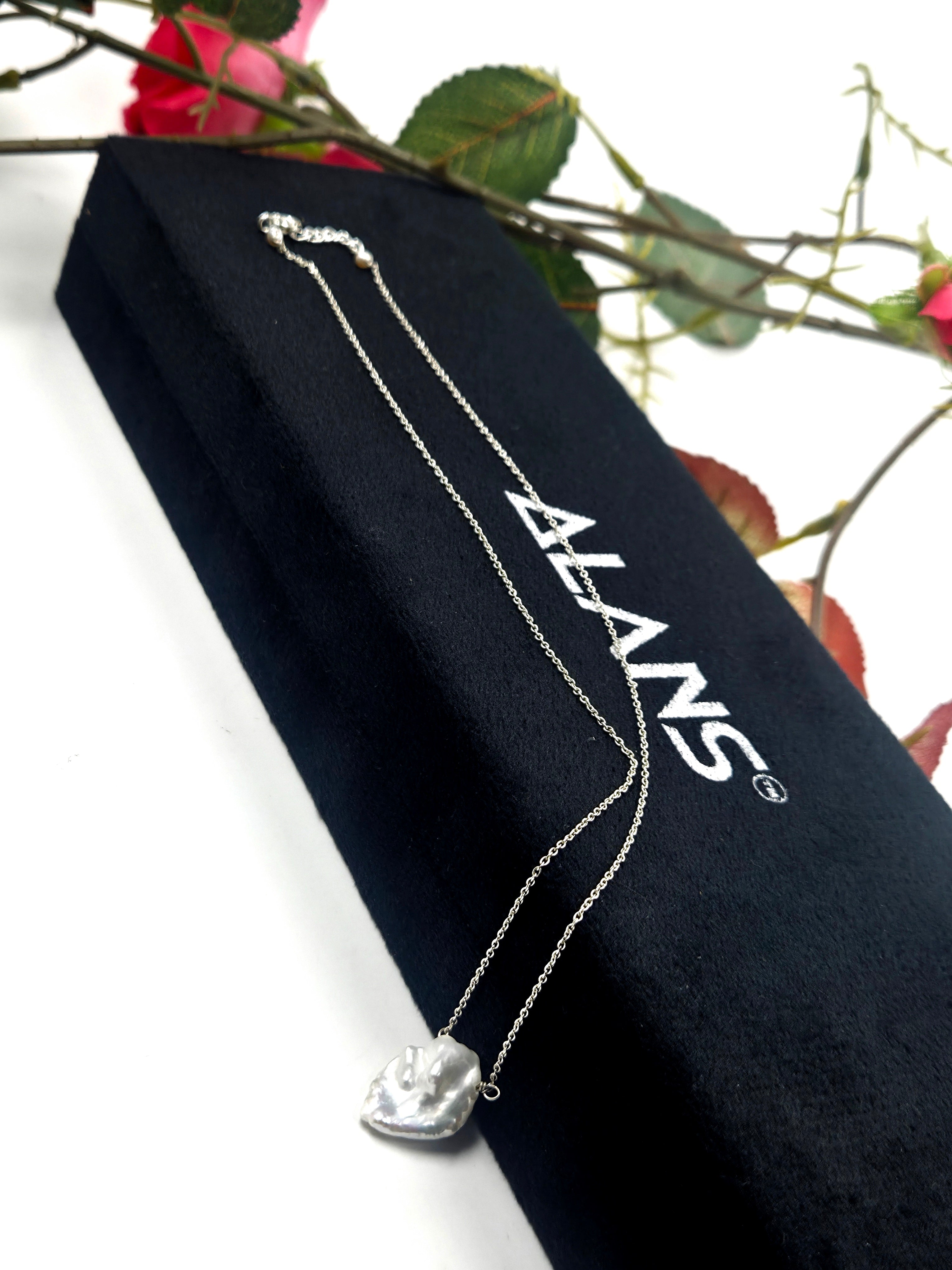 Baroque Freshwater Pearl Pendant Necklace with Sterling Silver Lock