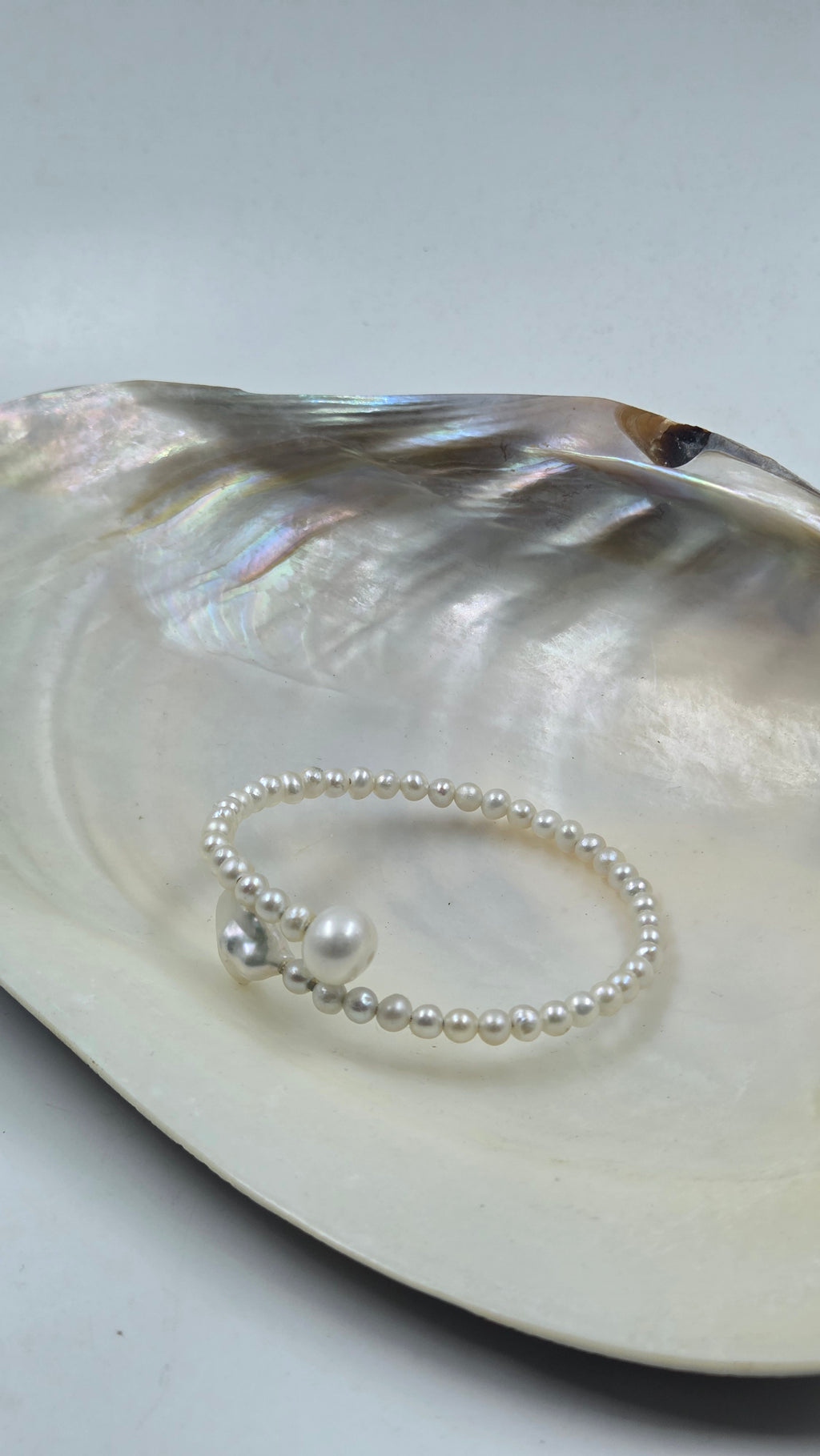 Freshwater Pearl Bracelet with Baroque Pearl