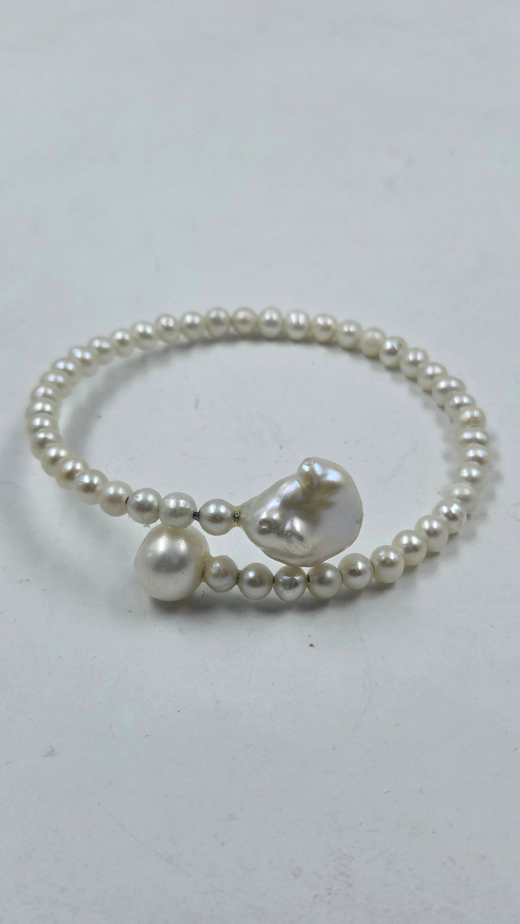 Freshwater Pearl Bracelet with Baroque Pearl