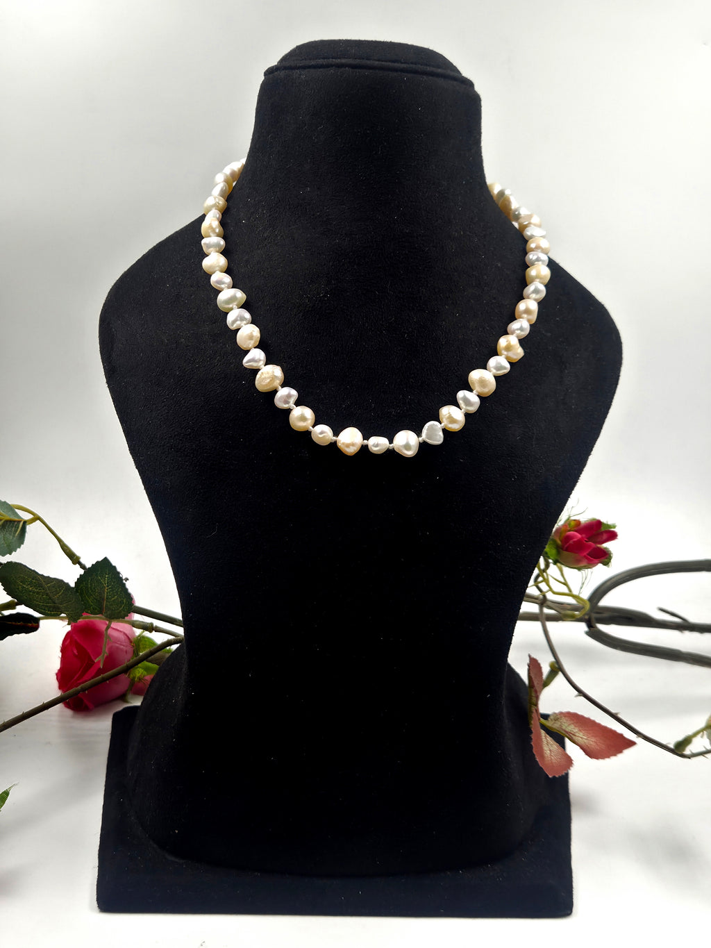 Freshwater Pearl Necklace with Silver Lock – Dual Tone Natural Color