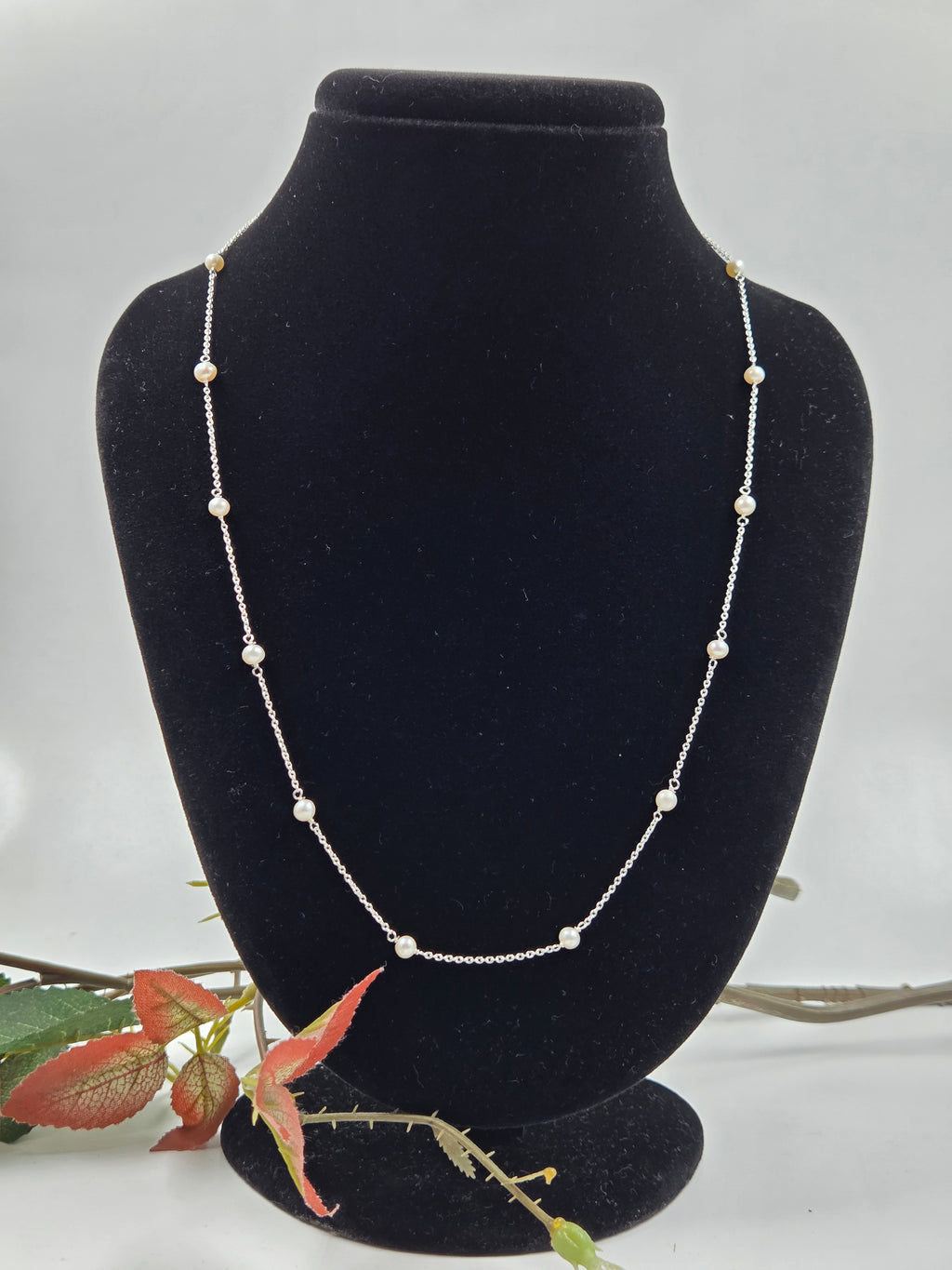 Freshwater Pearl Necklace with Stud Earrings in Sterling Silver