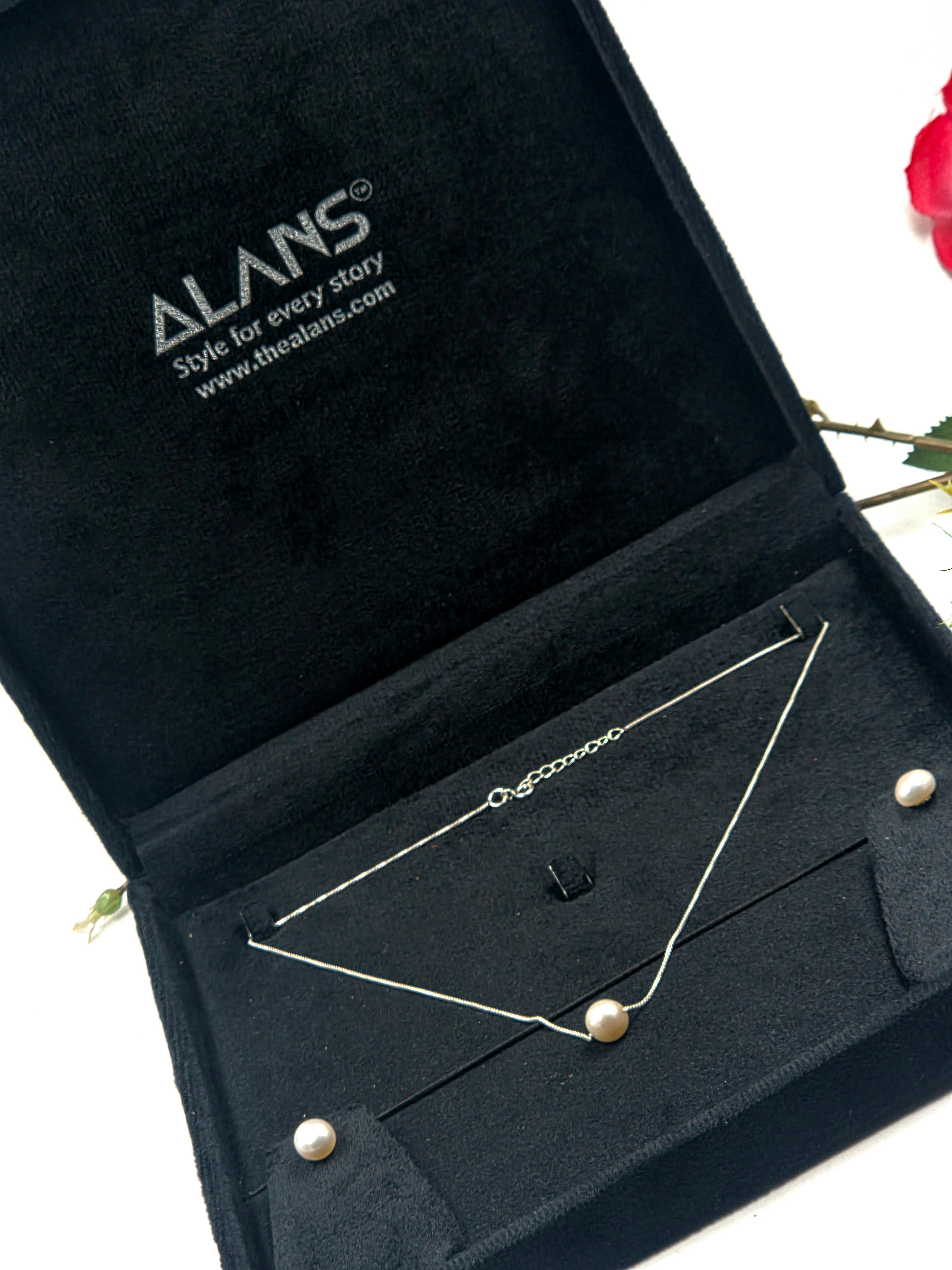 Single Freshwater Pearl Necklace & Studs Set in Sterling Silver
