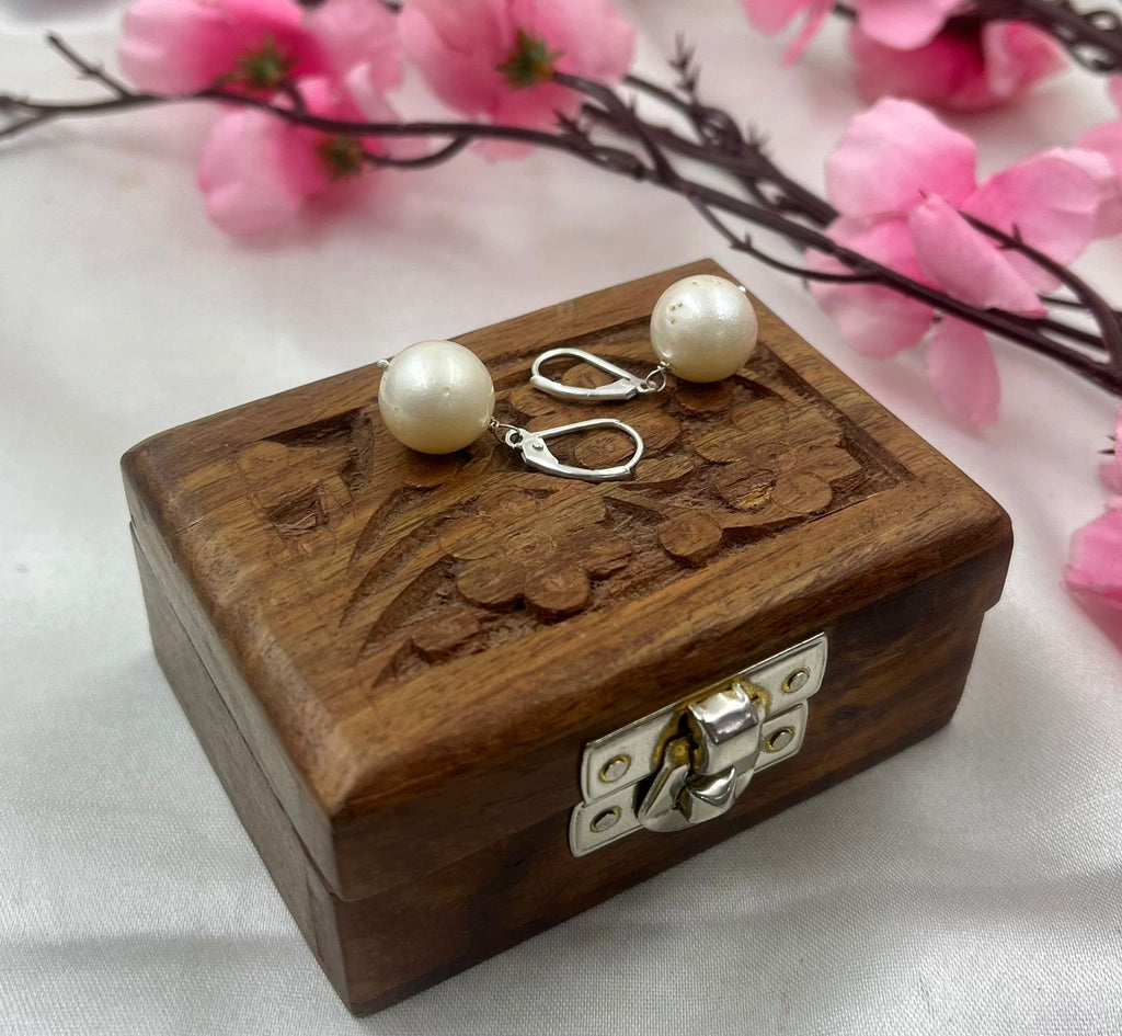 South Sea Pearl Earrings in 925 Sterling Silver