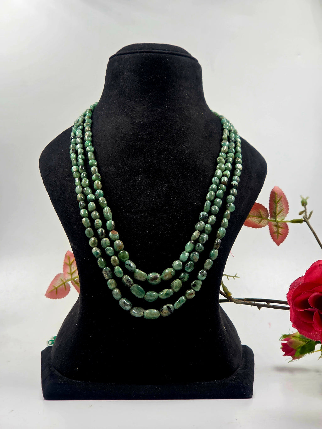 3-Line Natural Emerald Necklace – Sarafa Style