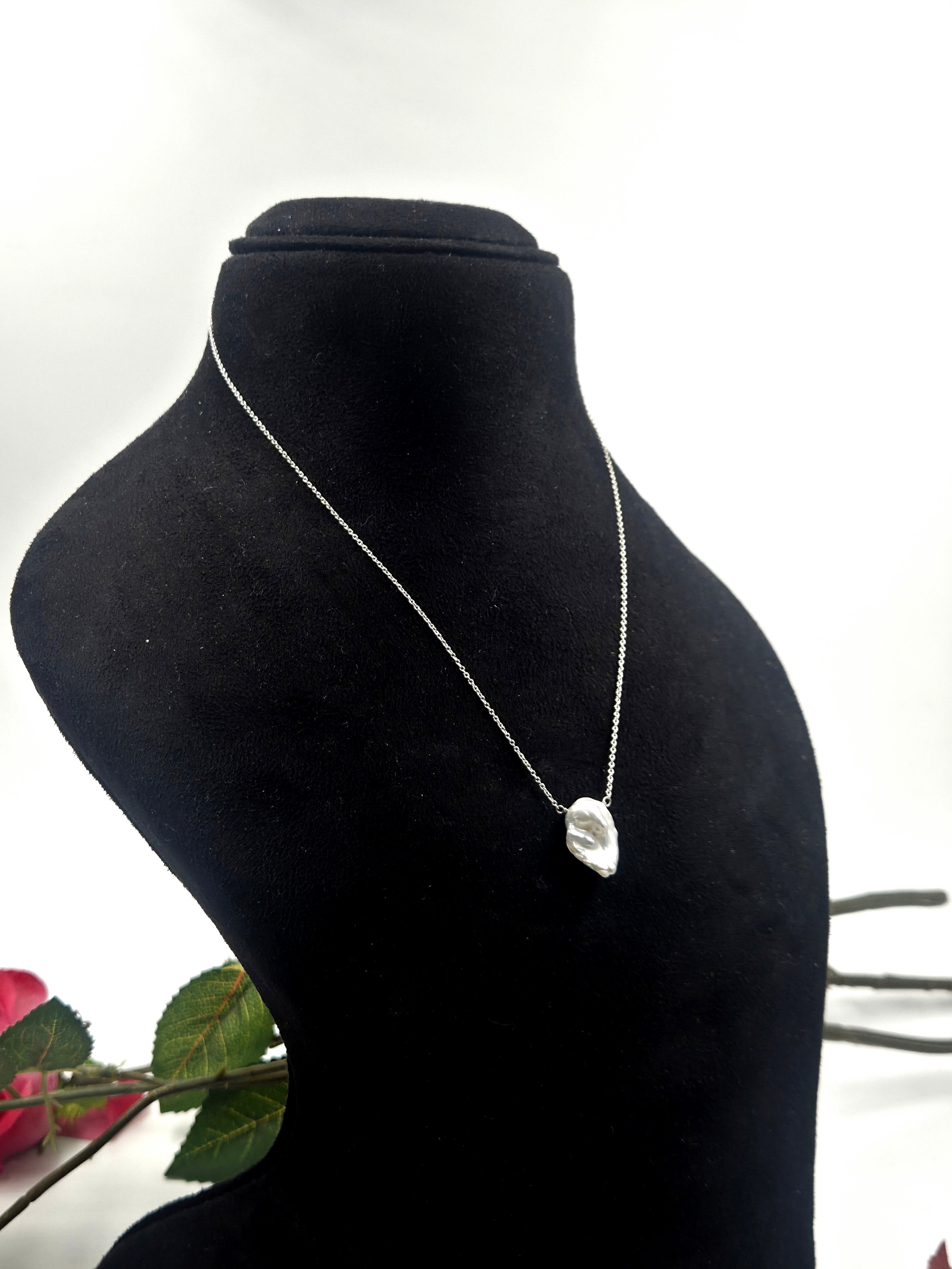 Baroque Freshwater Pearl Pendant Necklace with Sterling Silver Lock
