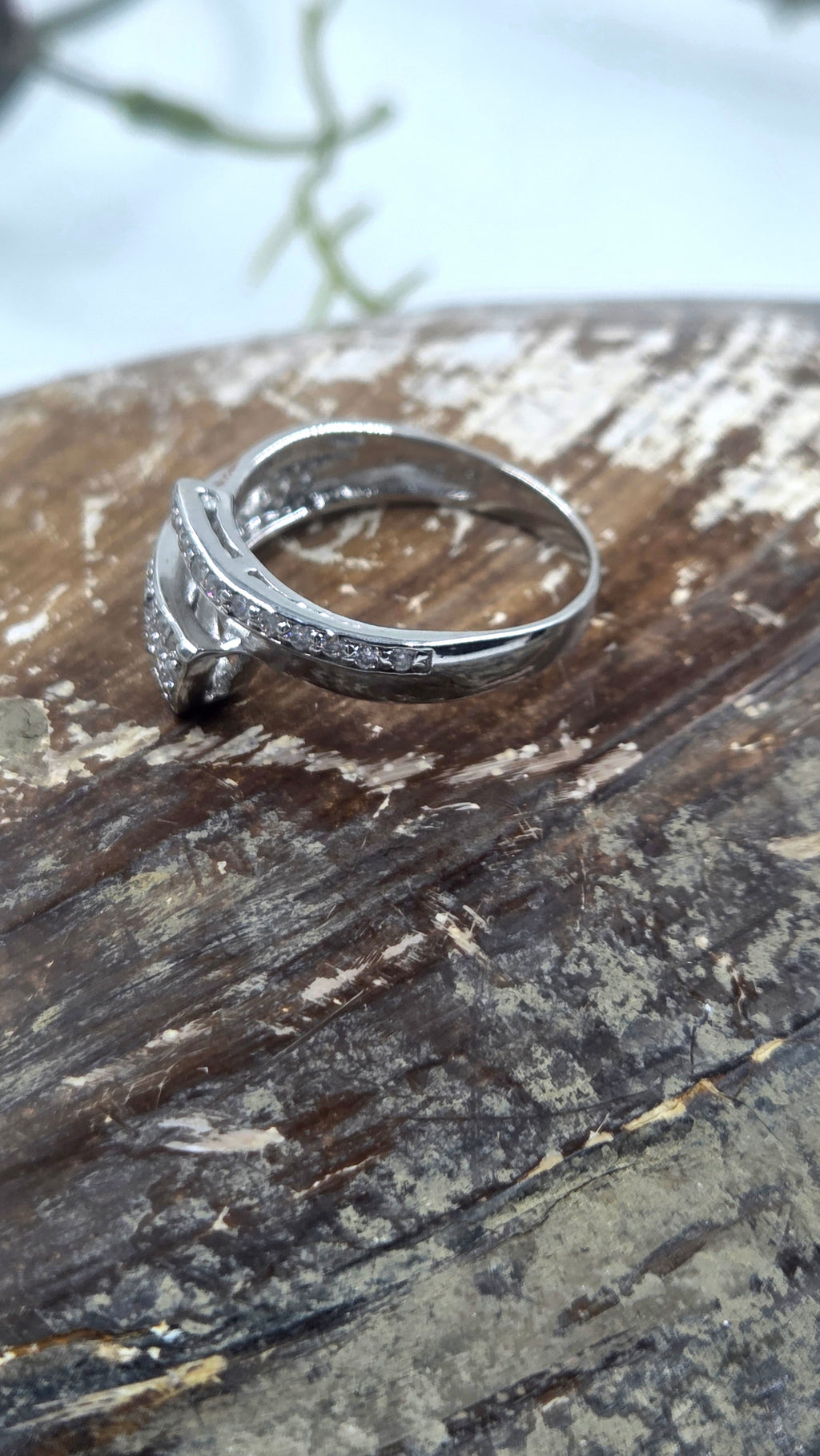 92.5 Sterling Silver Crossover Ring