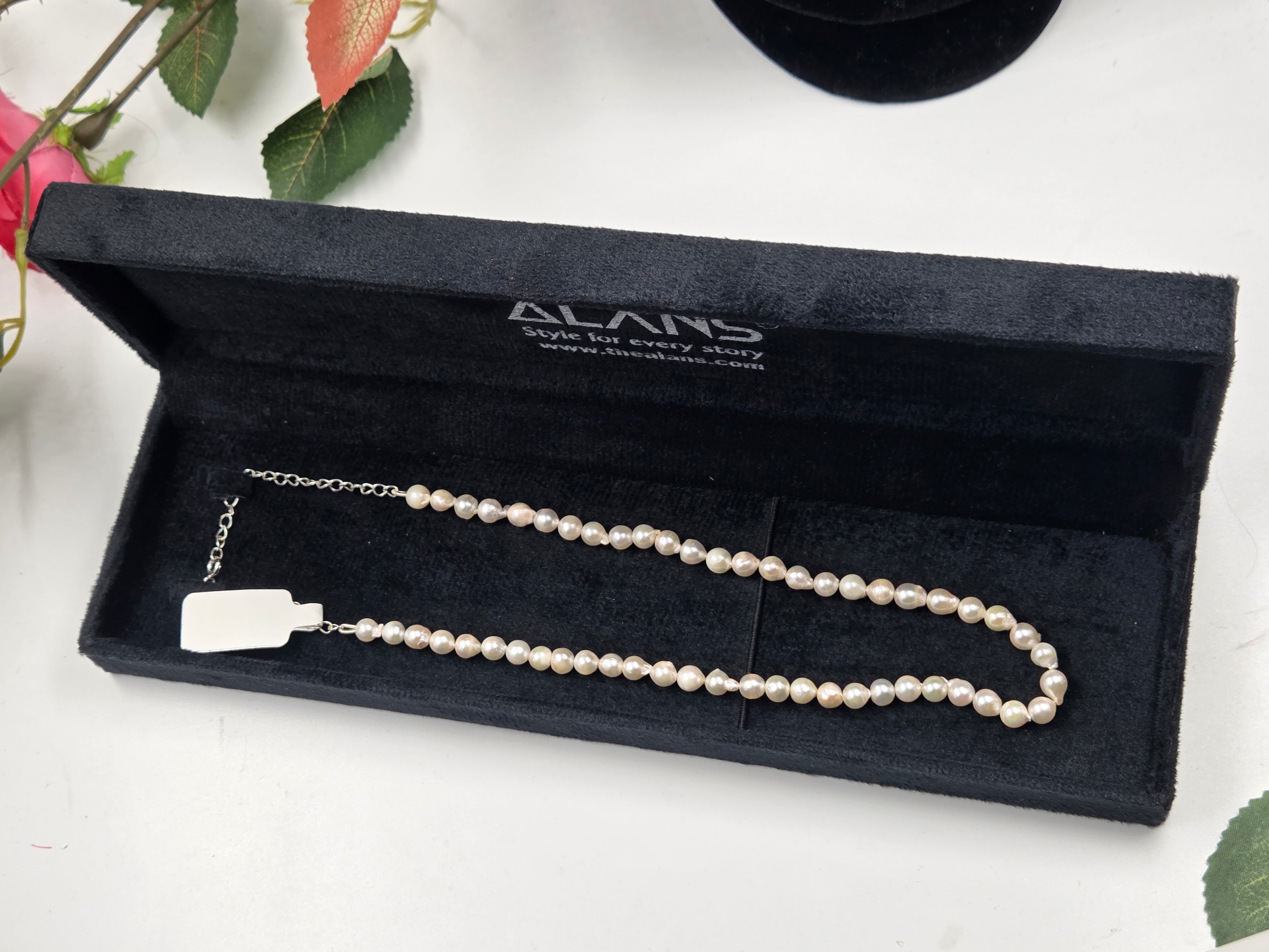 Freshwater Pearl Necklace with Sterling Silver Lock (with Certificate)