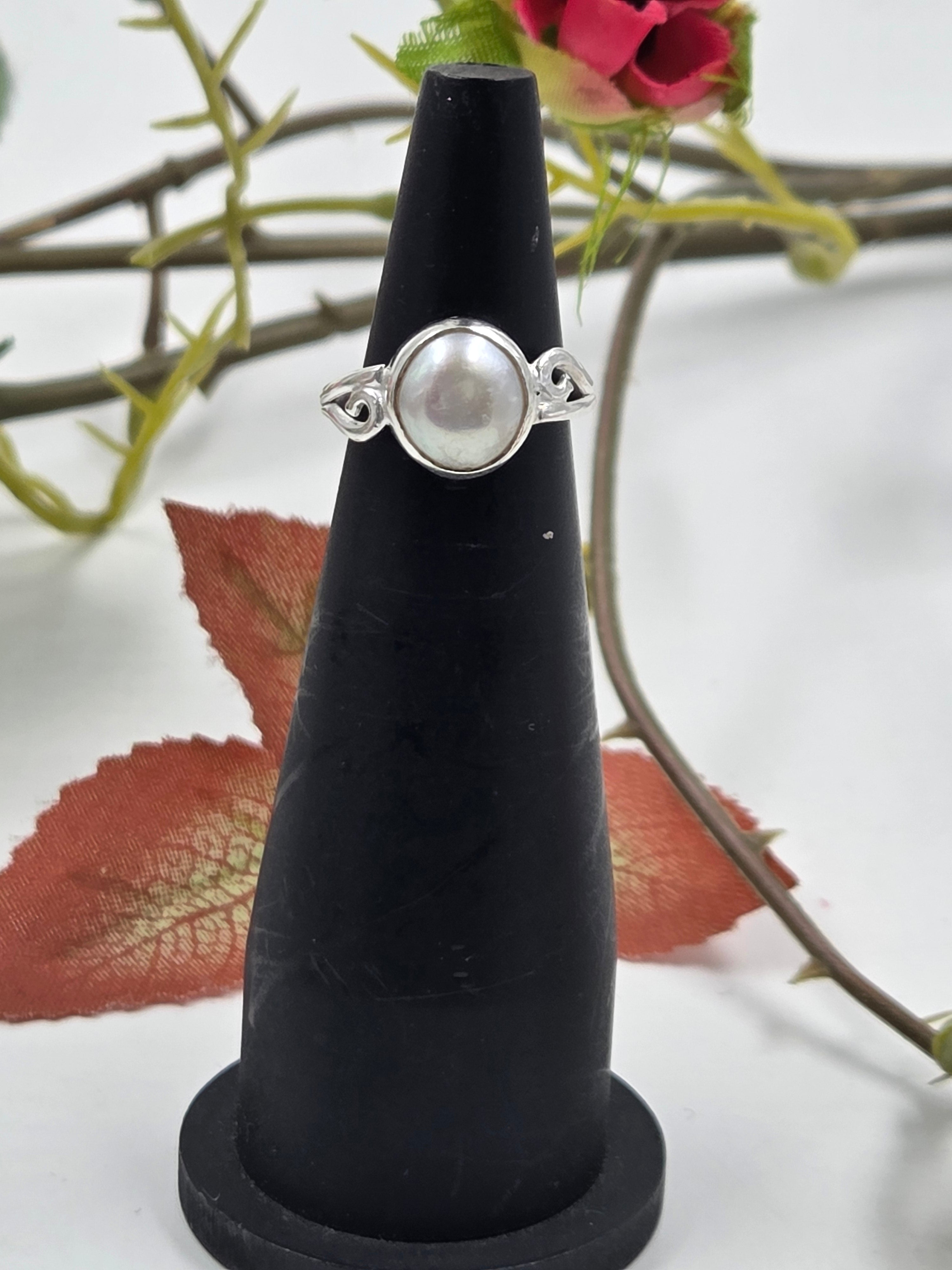 Minimal Freshwater Pearl Ring in Sterling Silver