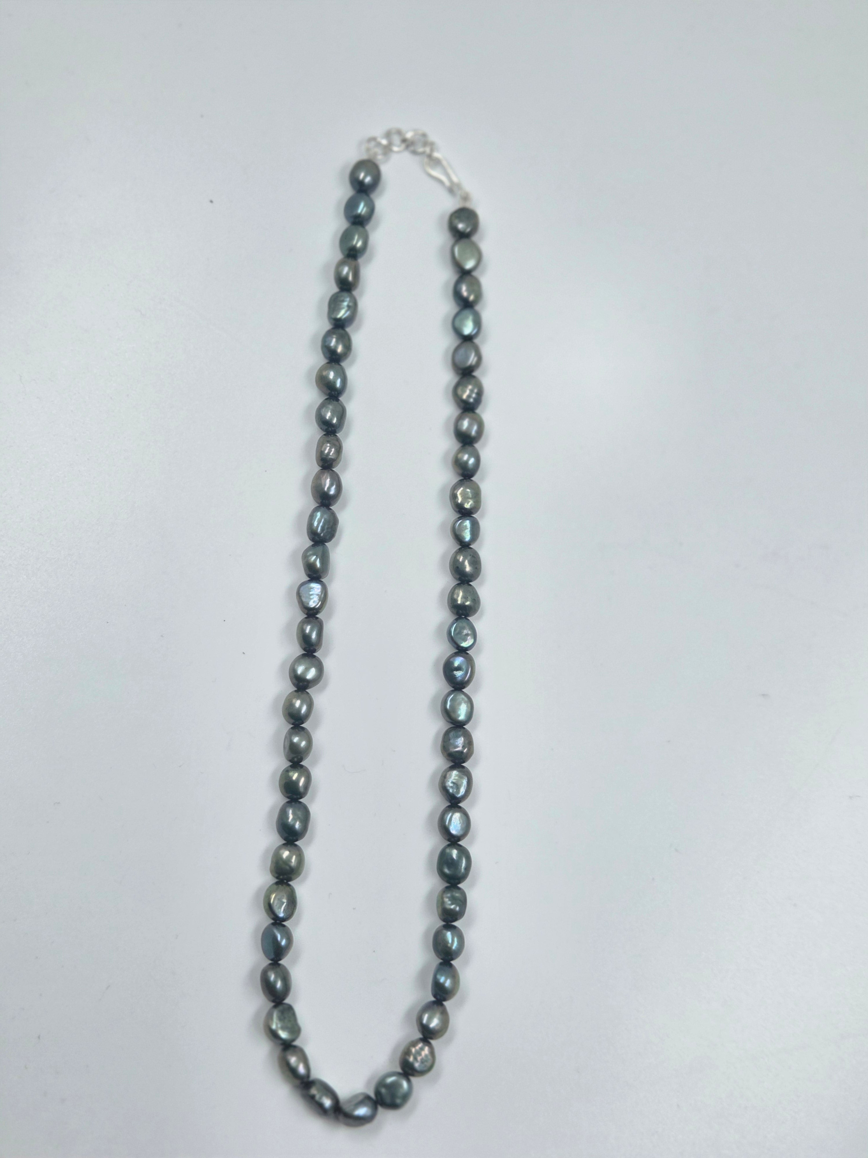 Freshwater Pearl (Dyed) Necklace wirh Sterling Silver lock