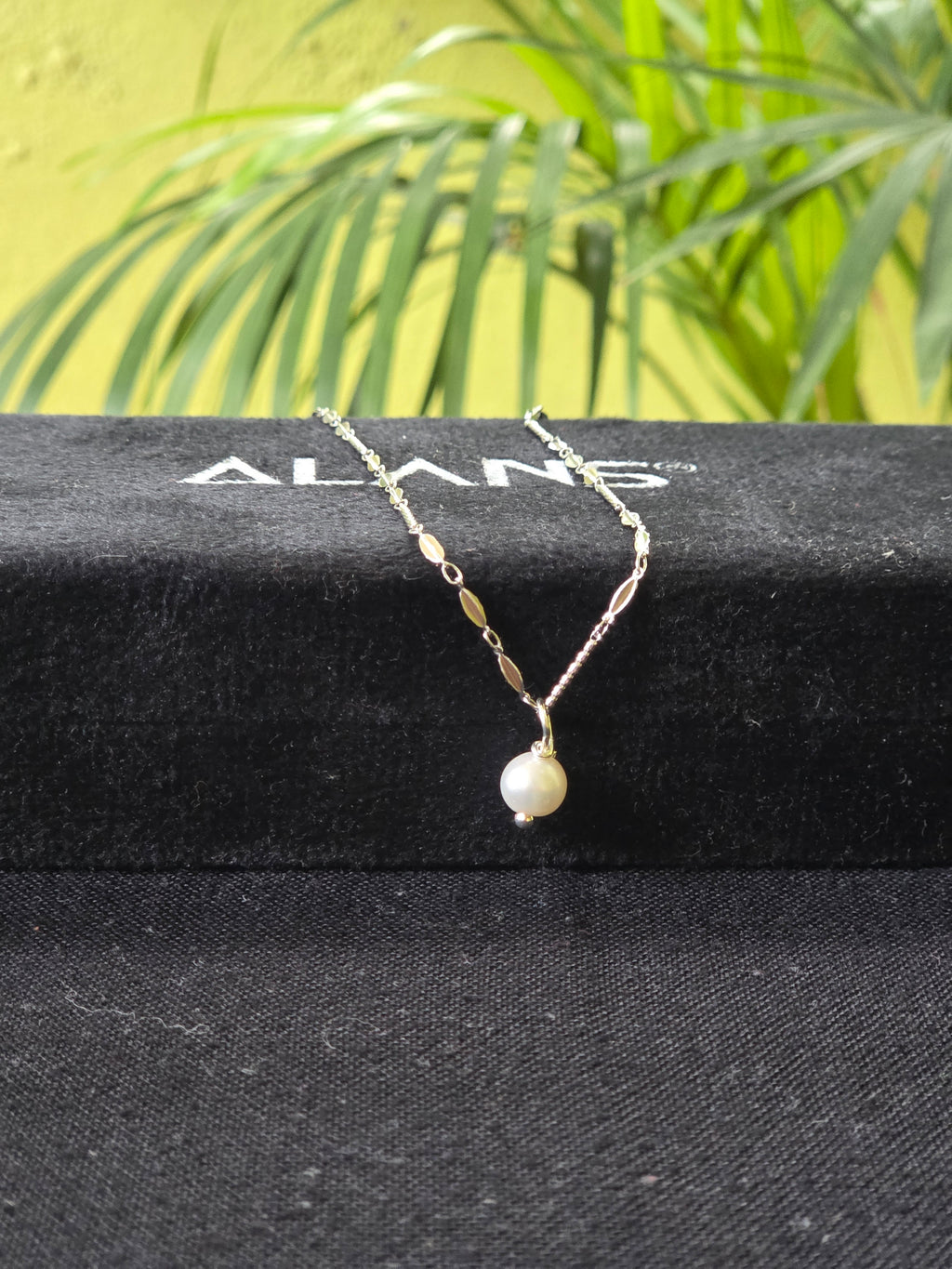 Freshwater Pearl Pendant in Sterling Silver