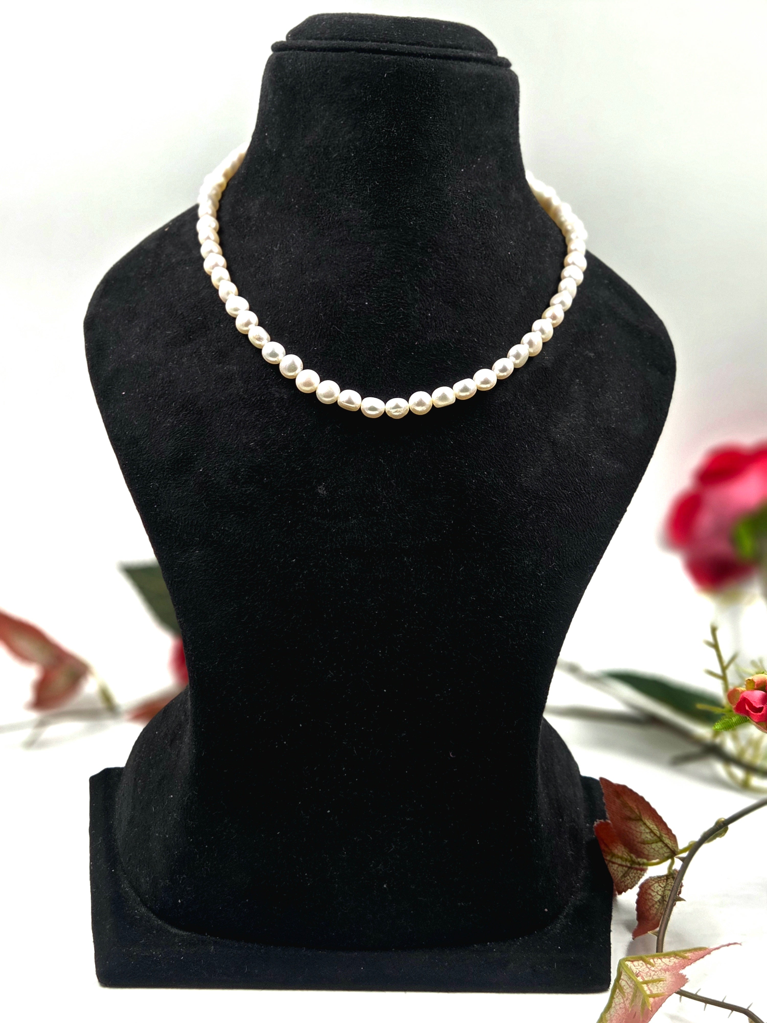 Freshwater Pearl Necklace with Sterling Silver Lock – 23.20 Grams