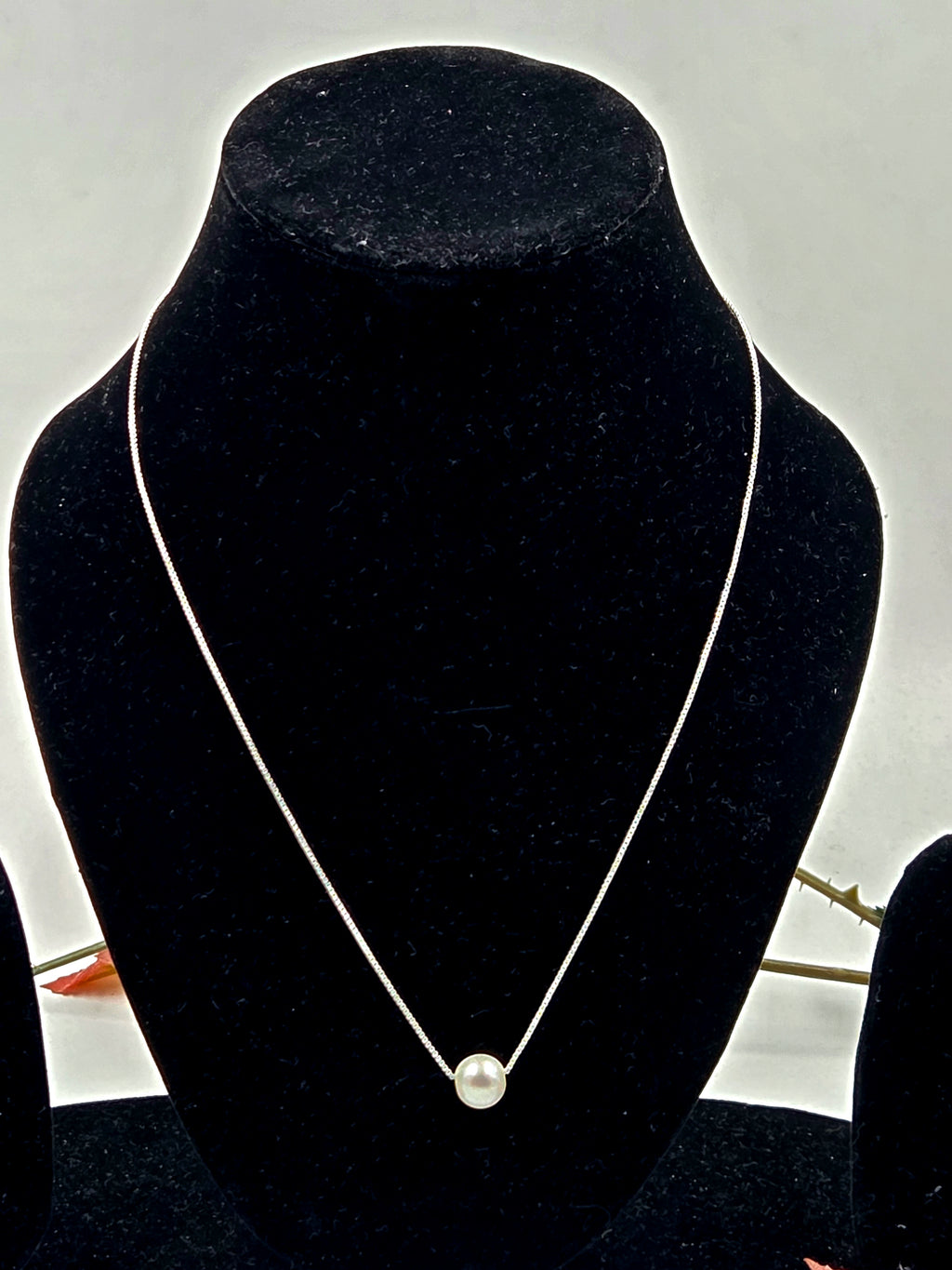 Single Freshwater Pearl Necklace & Studs Set in Sterling Silver