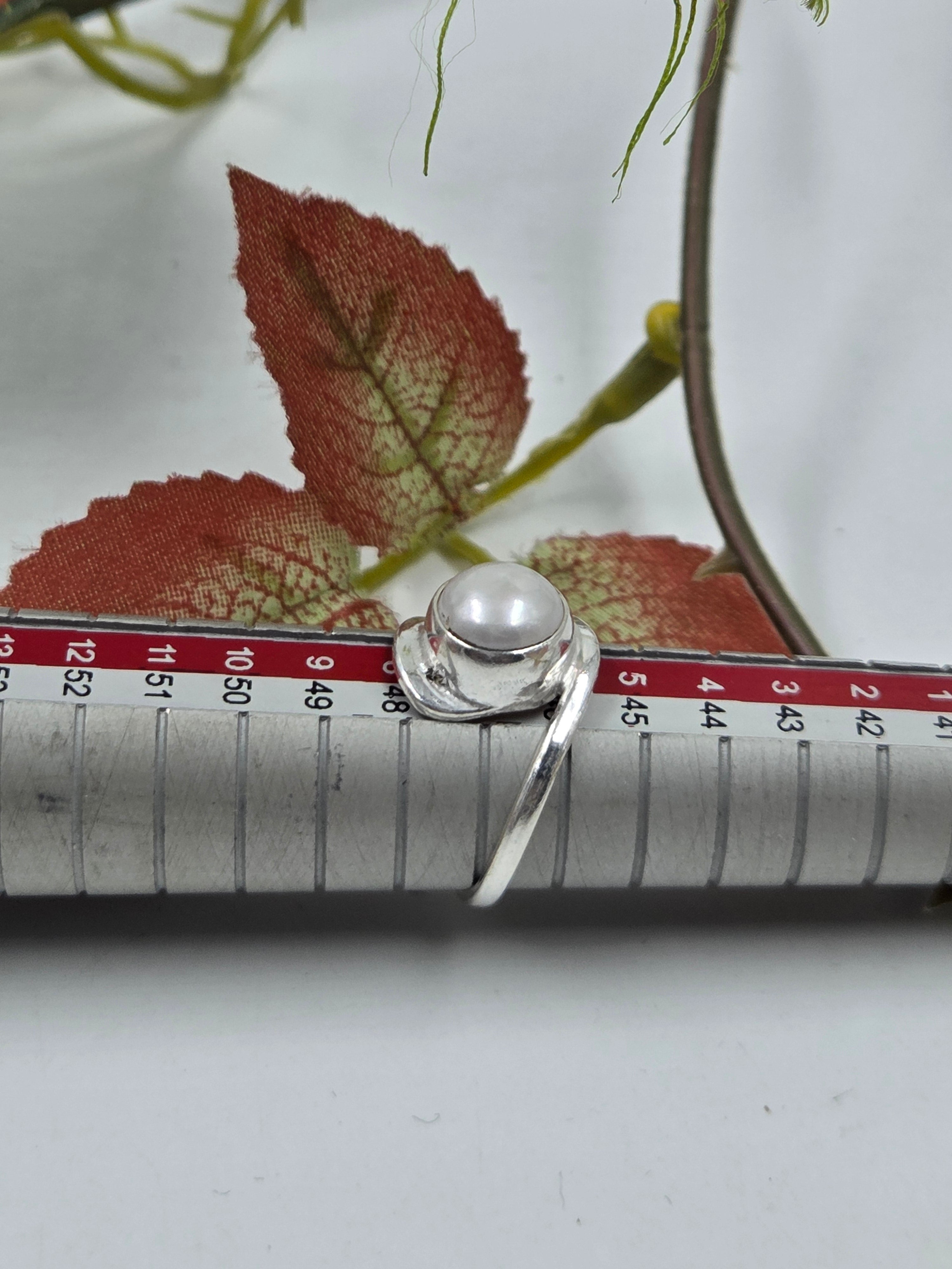 Signature Pearl Ring in Sterling Silver