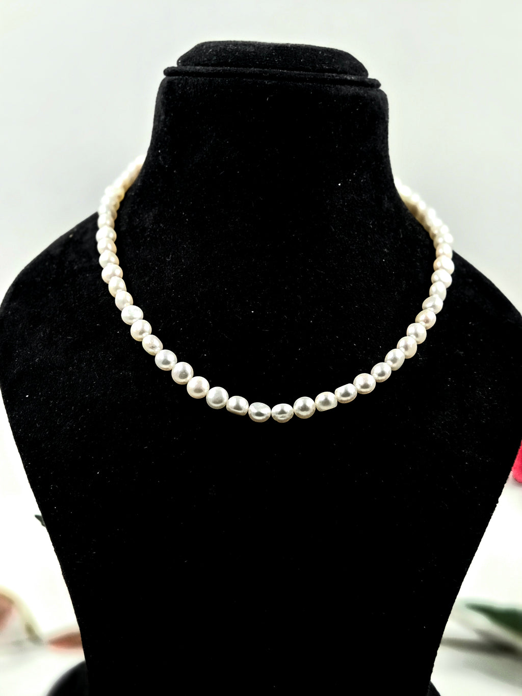 Freshwater Pearl Necklace with Sterling Silver Lock – 23.20 Grams