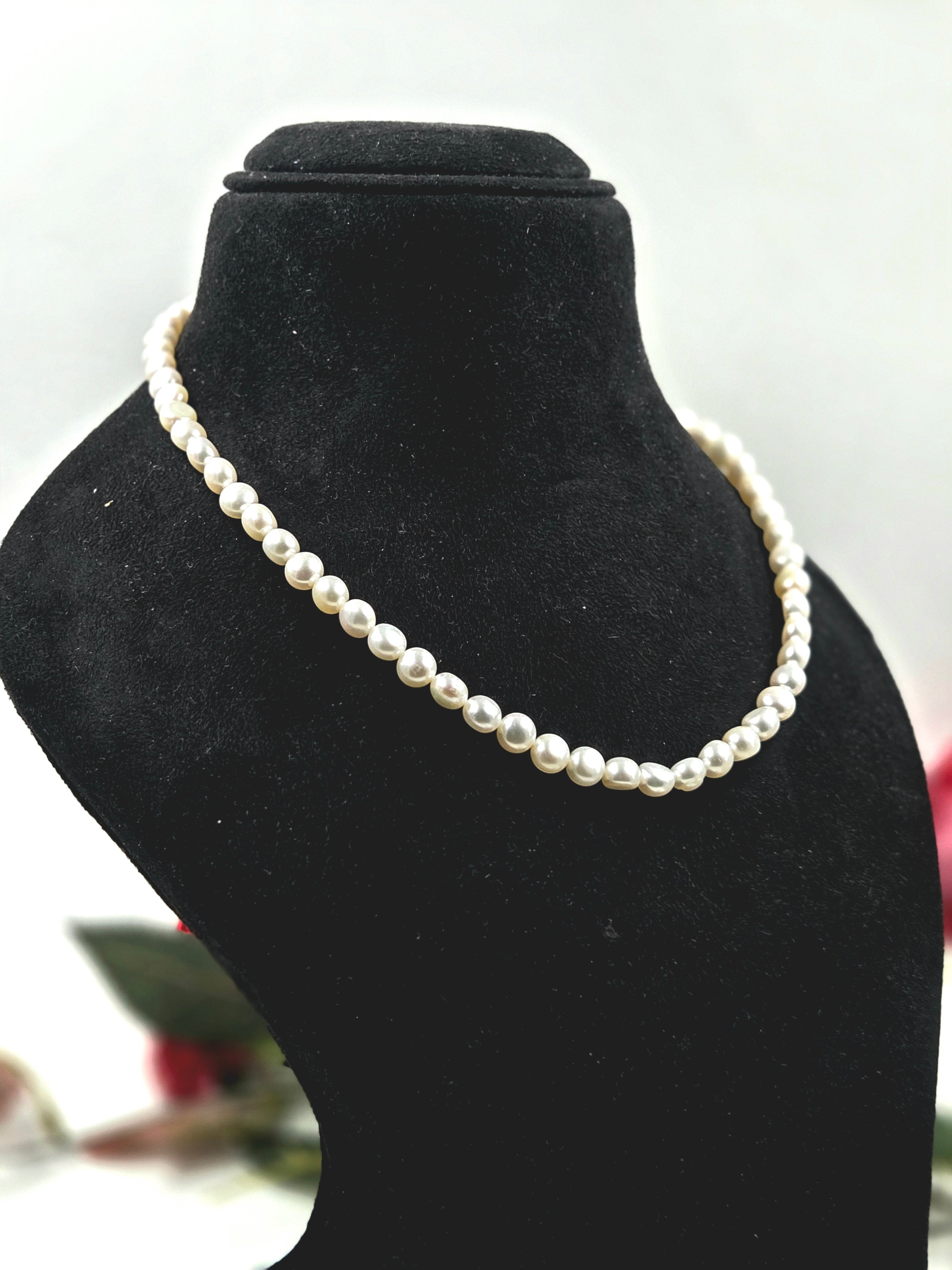 Freshwater Pearl Necklace with Sterling Silver Lock – 23.20 Grams
