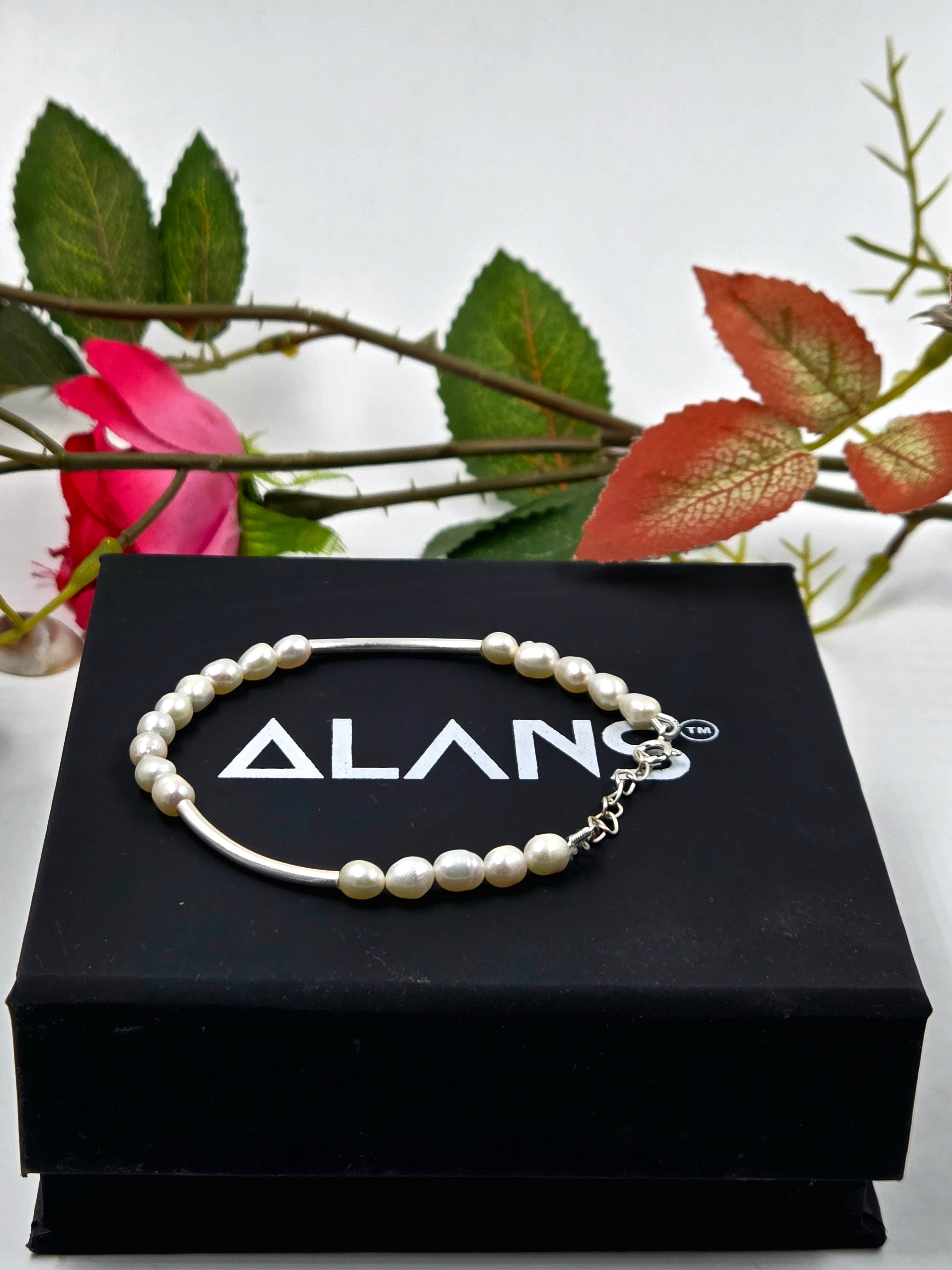 Freshwater Pearl Bracelet in Sterling Silver